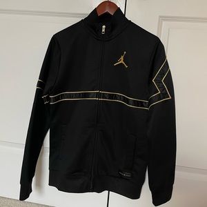 Black and gold Jordan warmup jacket (2016)